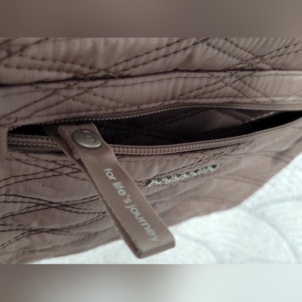 Baggallini Rose Pink Metallic Quilted Crossbody "For Life's Journey" - Picture 7 of 15